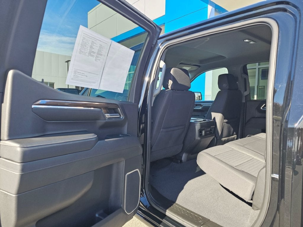 2023 Chevrolet Silverado 1500 Base
