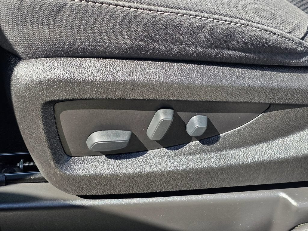 2017 Chevrolet Silverado 1500 Base