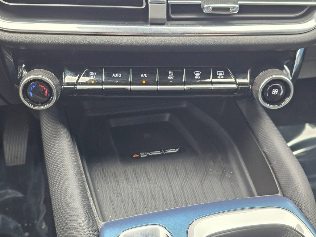 2025 Chevrolet Equinox EV Base