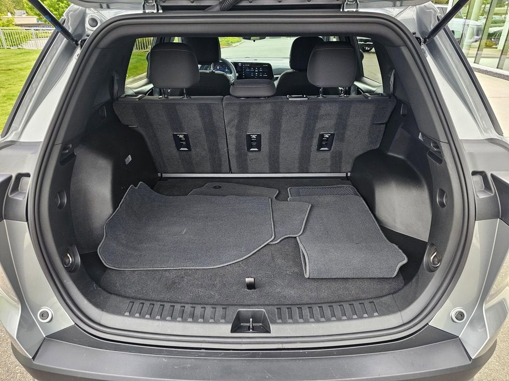 2025 Chevrolet Equinox Base