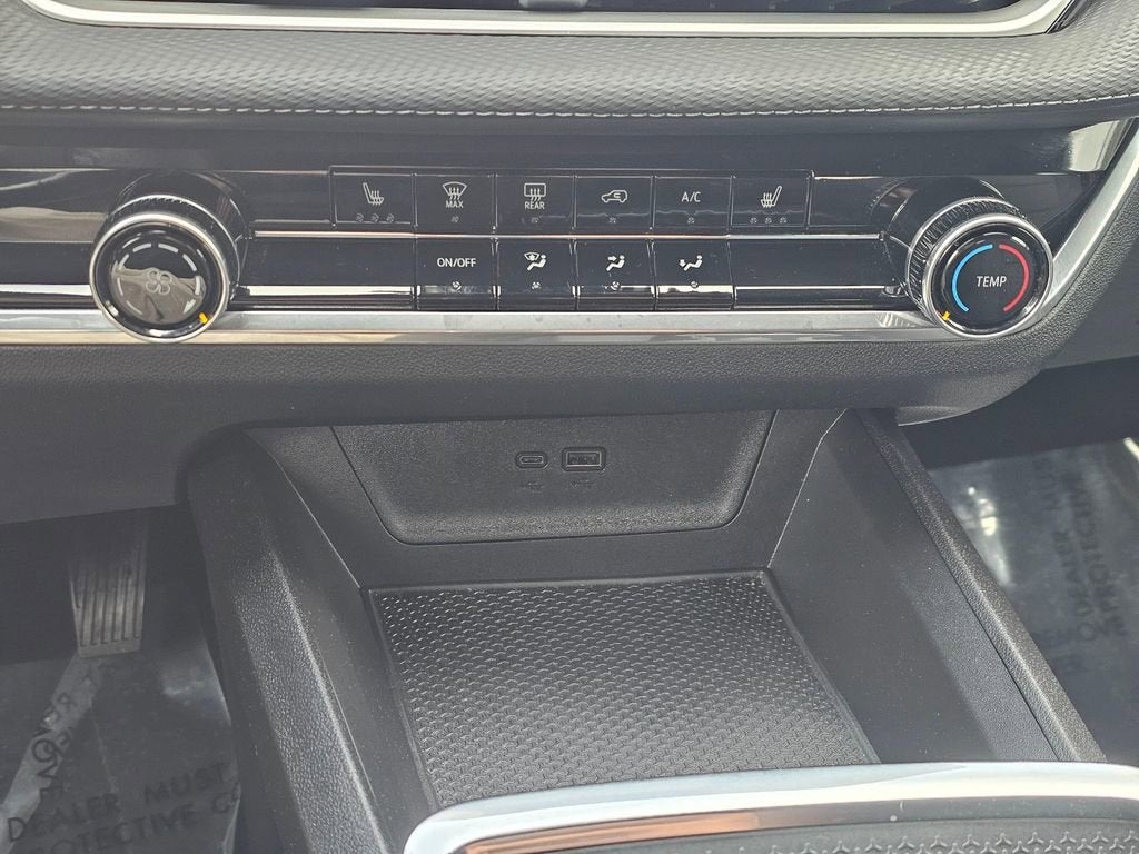 2025 Chevrolet Equinox Base