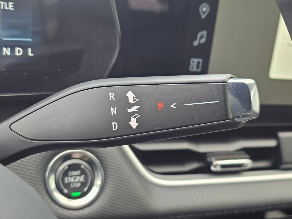 2025 Chevrolet Equinox Base