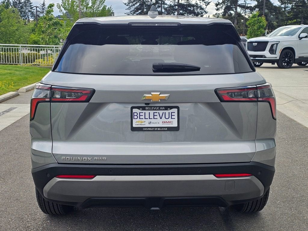 2025 Chevrolet Equinox Base