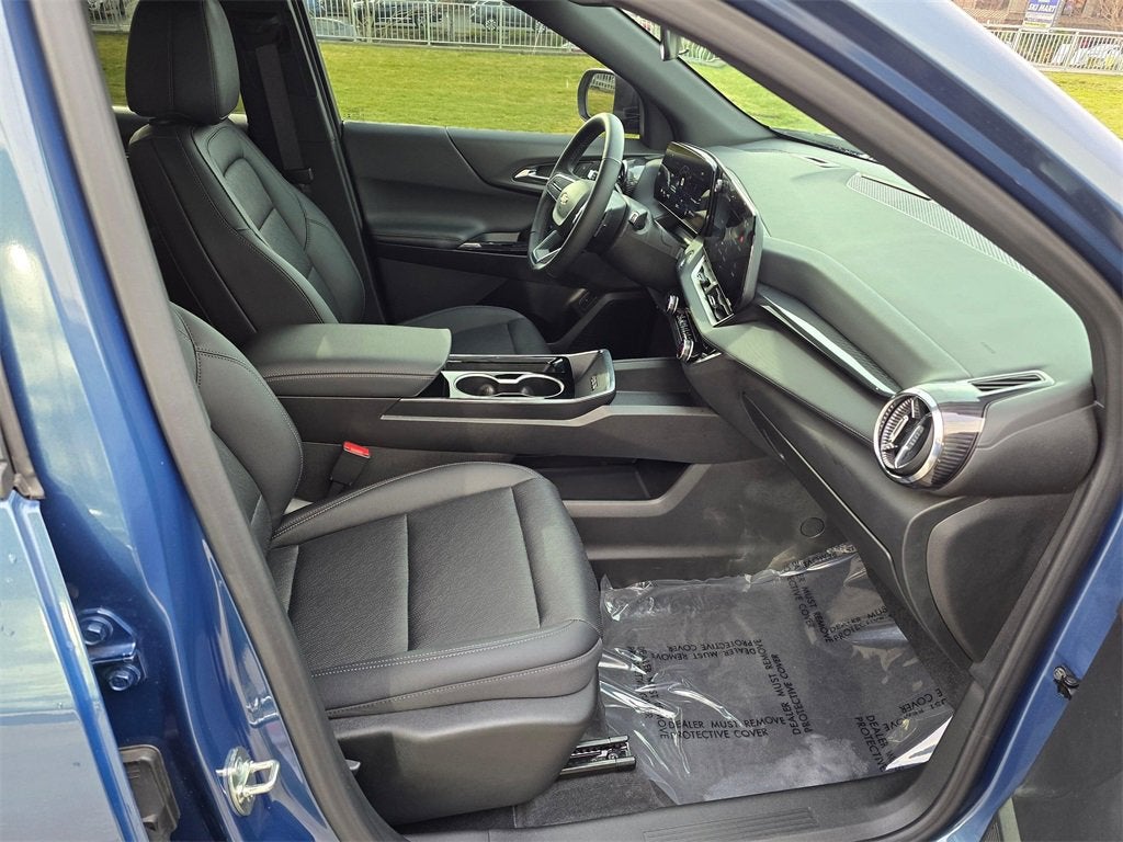 2025 Chevrolet Equinox Base