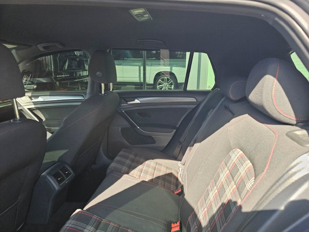 2018 Volkswagen Golf GTI Base