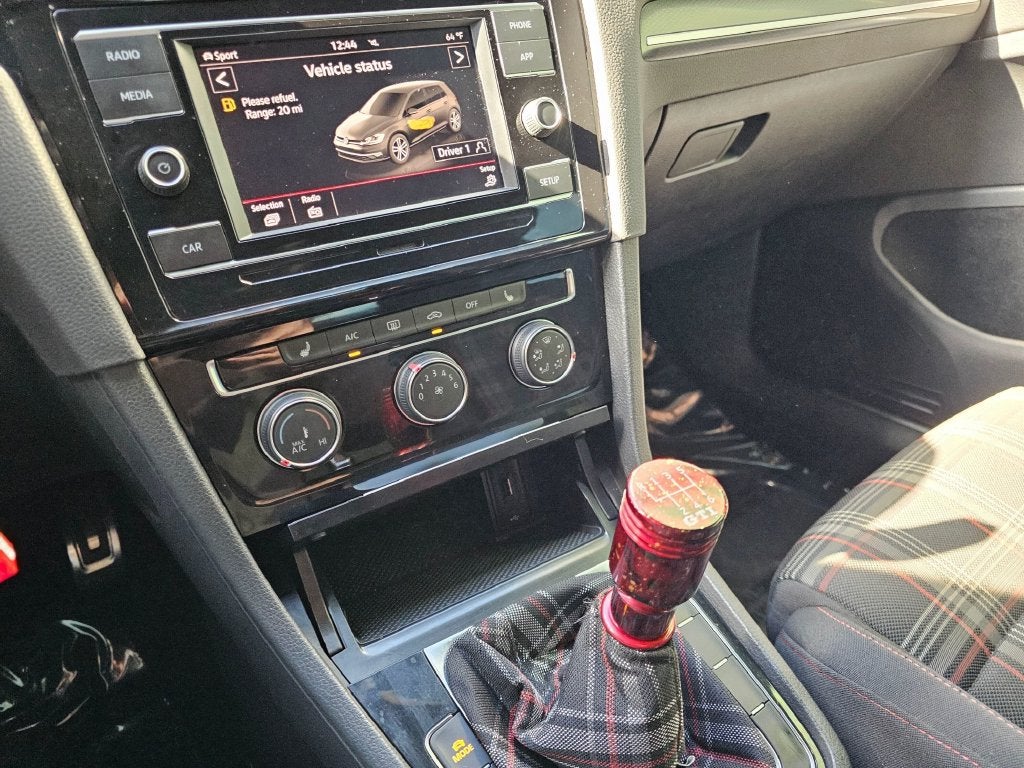 2018 Volkswagen Golf GTI Base