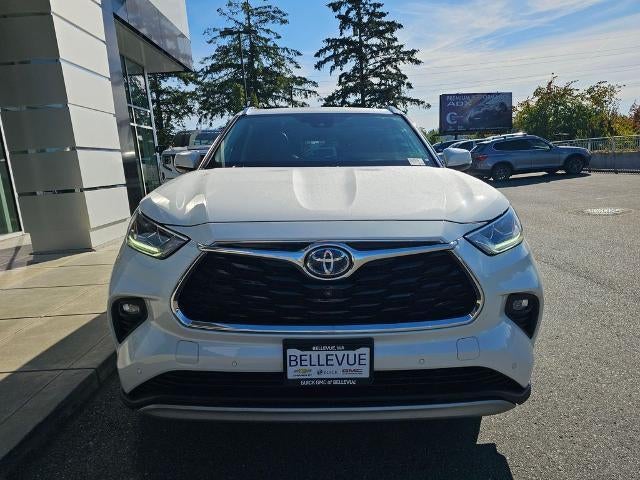 2021 Toyota Highlander Hybrid Platinum