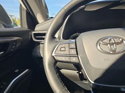 2021 Toyota Highlander Hybrid Platinum