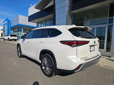 2021 Toyota Highlander Hybrid Platinum