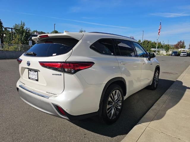 2021 Toyota Highlander Hybrid Platinum