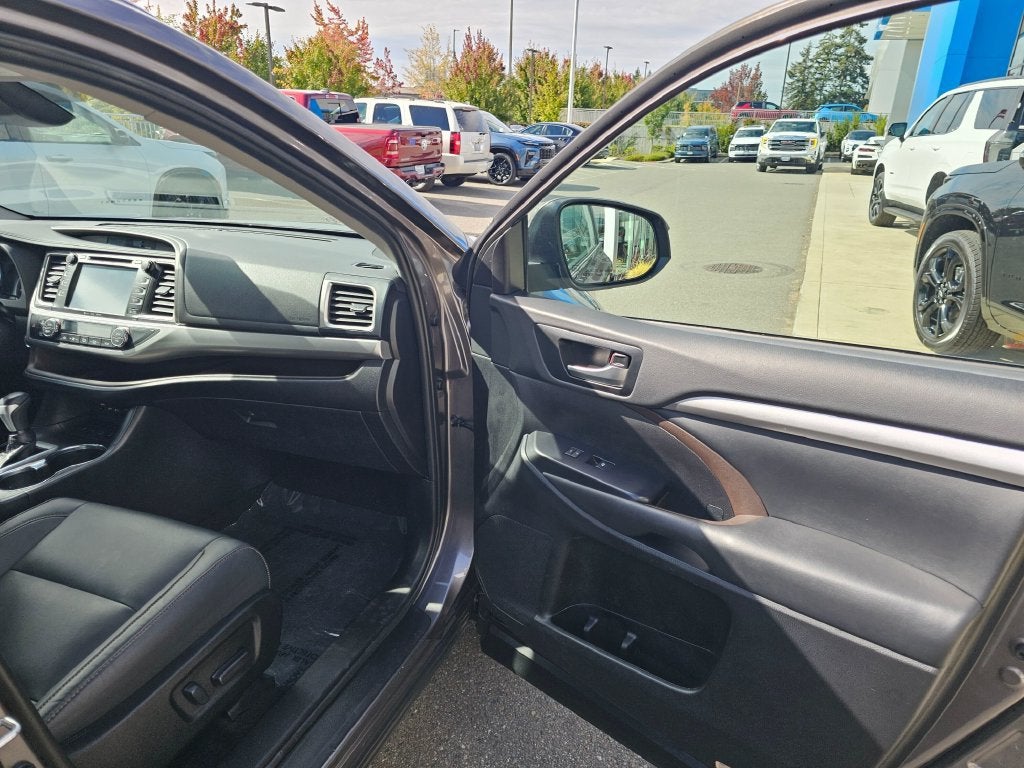 2019 Toyota Highlander Base