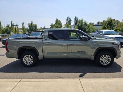 2024 Toyota Tundra 4WD SR5