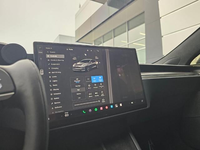2022 Tesla Model S Plaid