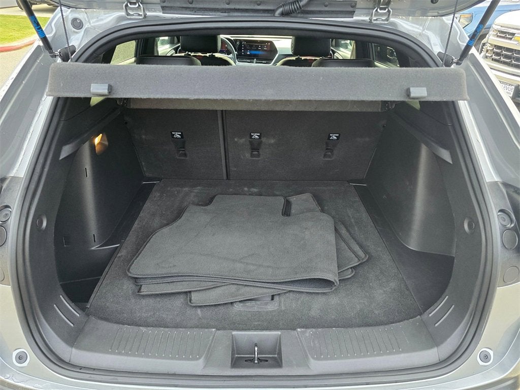 2025 Chevrolet Trax Base