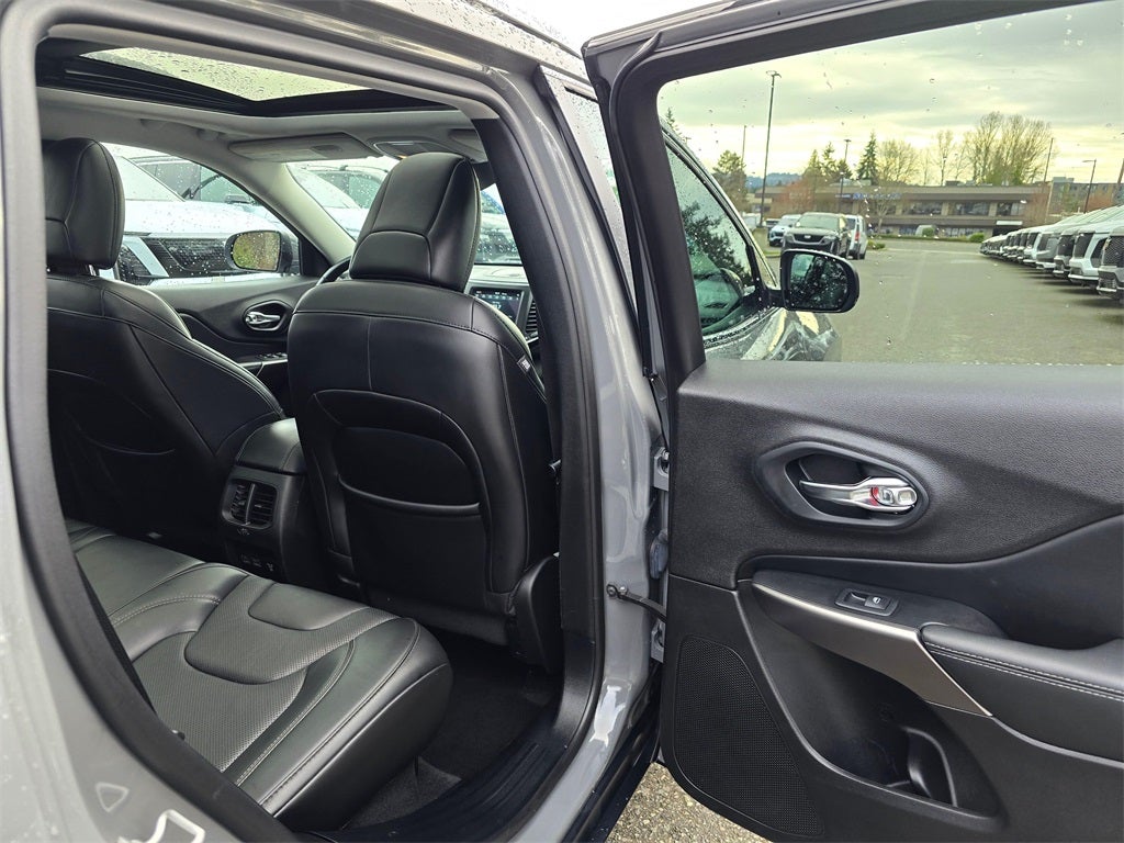 2021 Jeep Cherokee Latitude Lux