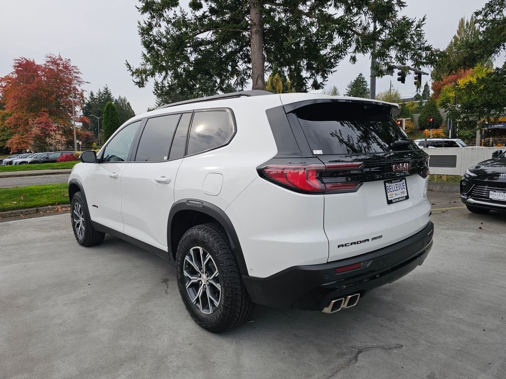 2025 GMC Acadia AT4