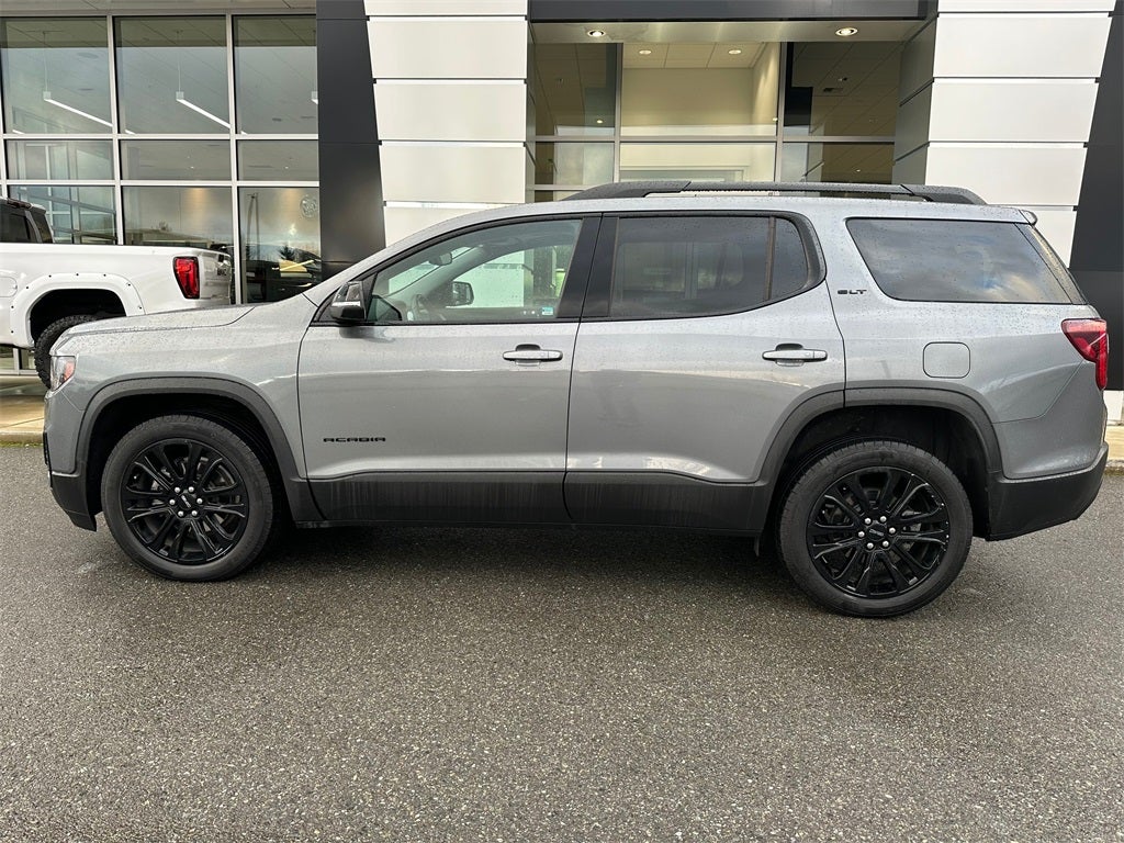 2022 GMC Acadia SLT