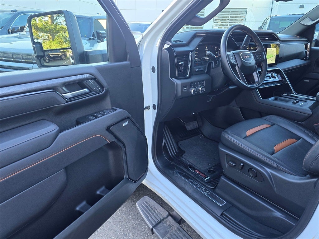 2025 GMC Sierra 3500HD AT4