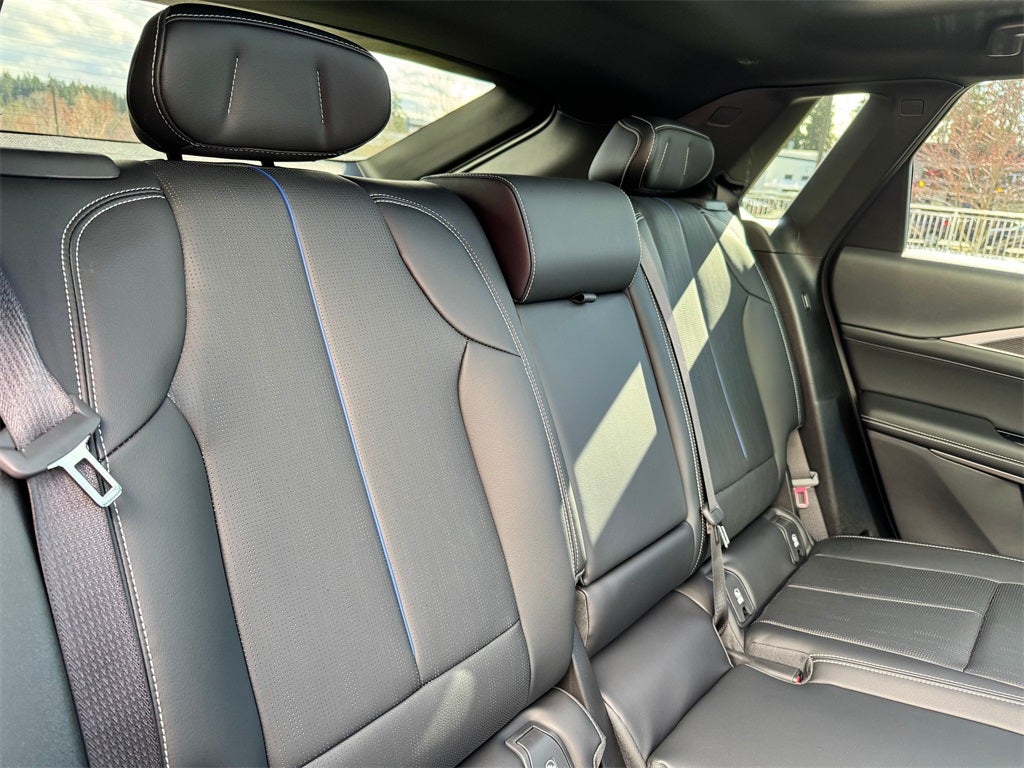 2025 Cadillac LYRIQ Sport