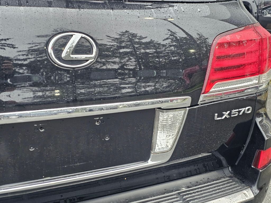 2013 Lexus LX 570