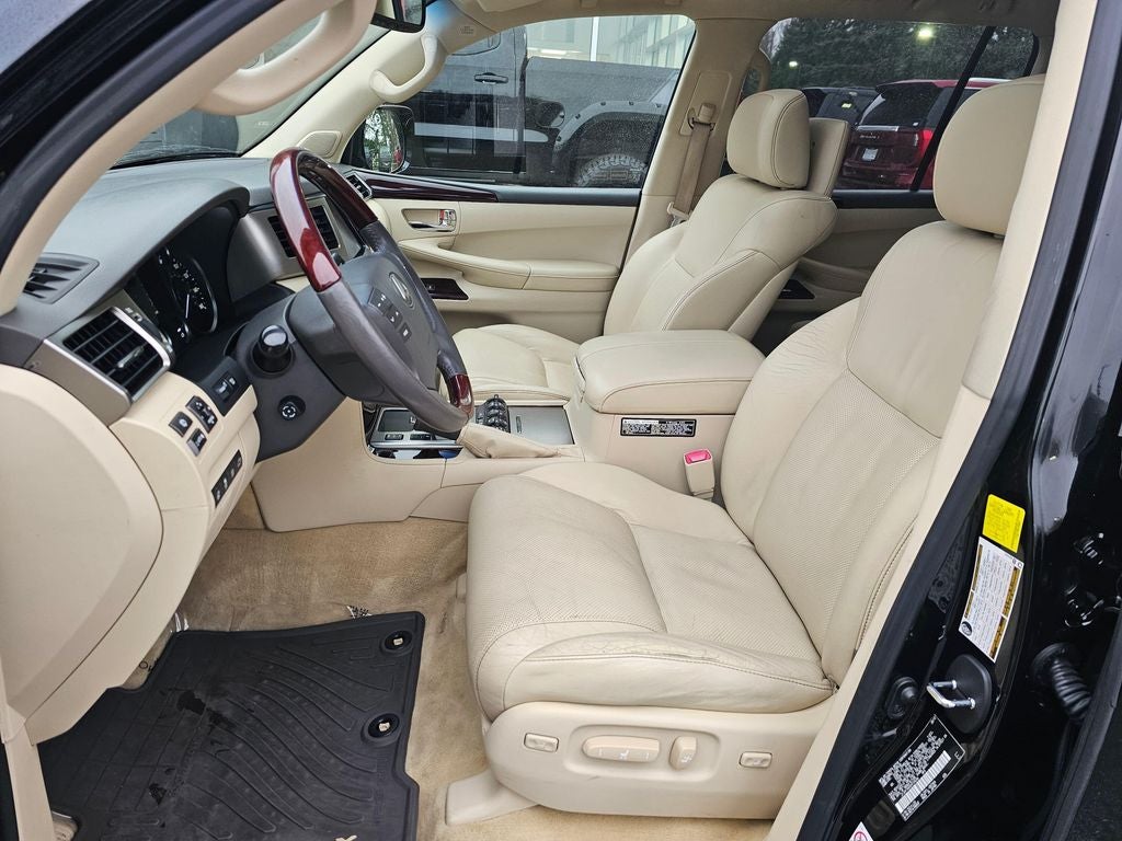 2013 Lexus LX 570