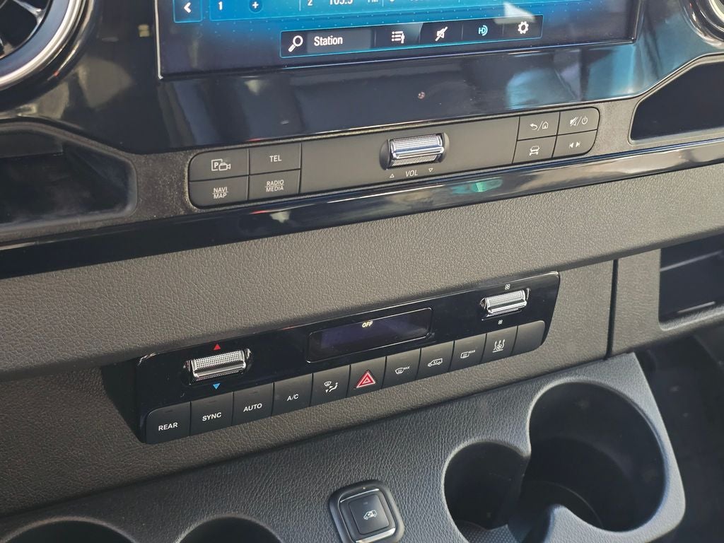 2022 Mercedes-Benz Sprinter 2500 Passenger 170 WB High Roof