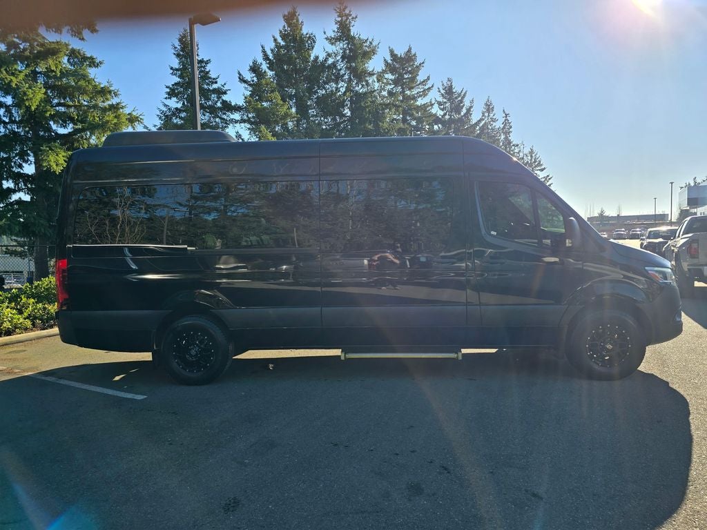 2022 Mercedes-Benz Sprinter 2500 Passenger 170 WB High Roof
