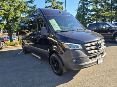 2022 Mercedes-Benz Sprinter 2500 Passenger 170 WB High Roof